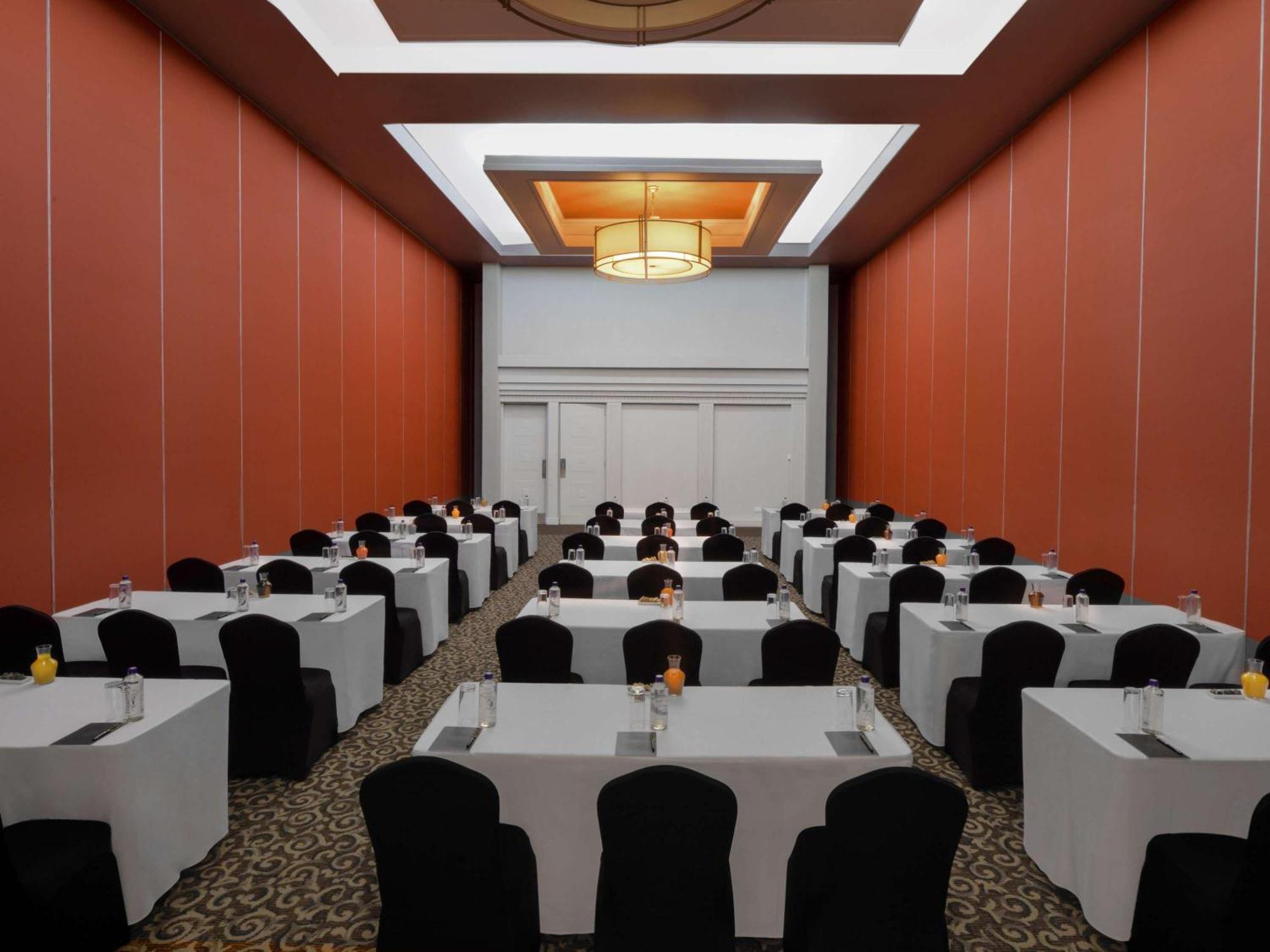 Pullman Nairobi Upper Hill Hotel Екстериор снимка