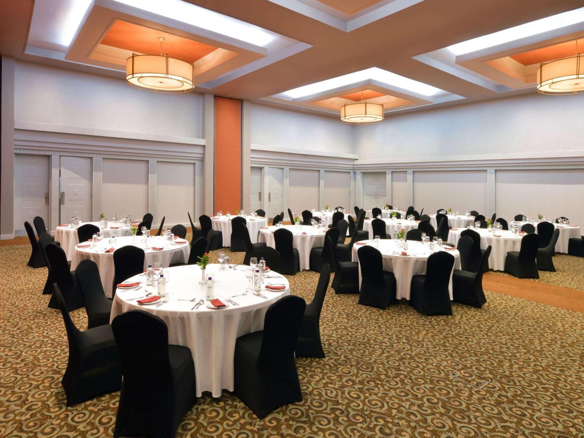 Pullman Nairobi Upper Hill Hotel Екстериор снимка