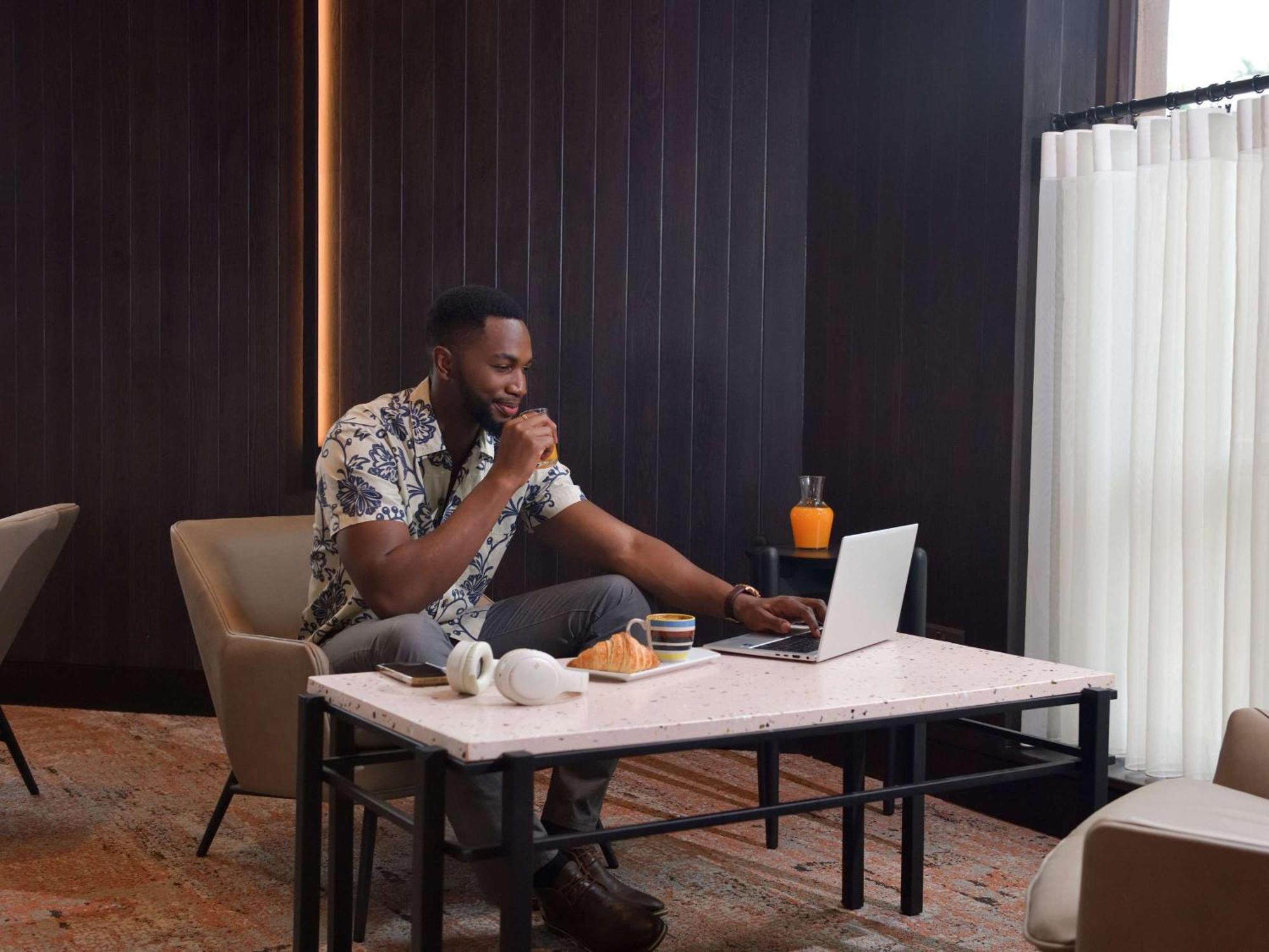 Pullman Nairobi Upper Hill Hotel Екстериор снимка