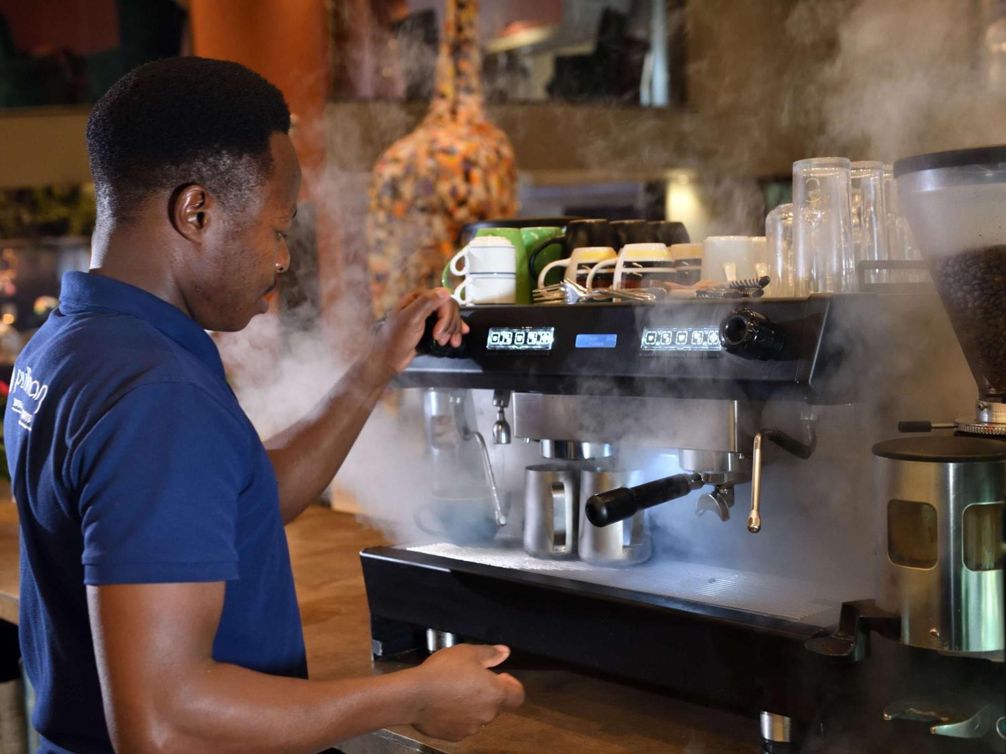 Pullman Nairobi Upper Hill Hotel Екстериор снимка